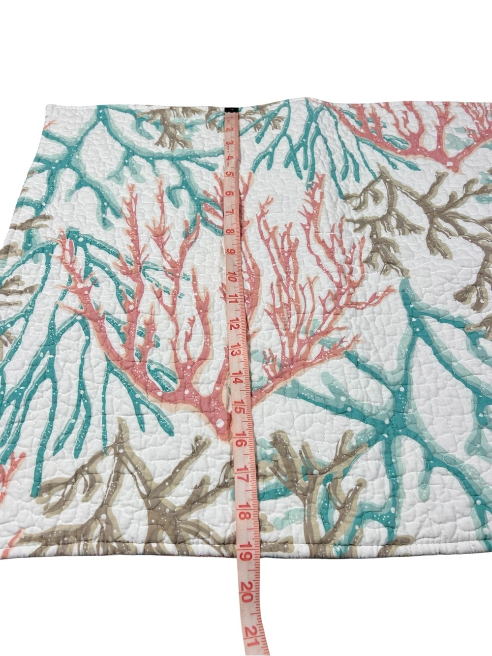 Coastal themed REVERSIBLE QUILT with matching shams EUC aqua coral white QUEEN - Picture 6 of 8